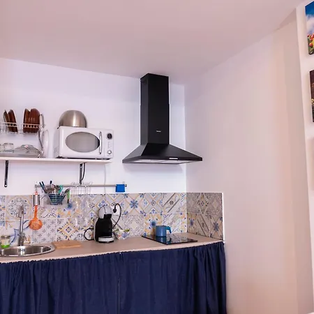 아파트 La Terrazza Di Rachele *