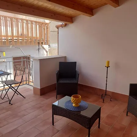 아파트 La Terrazza Di Rachele *